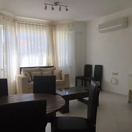 Villa Infinity Lake Side *